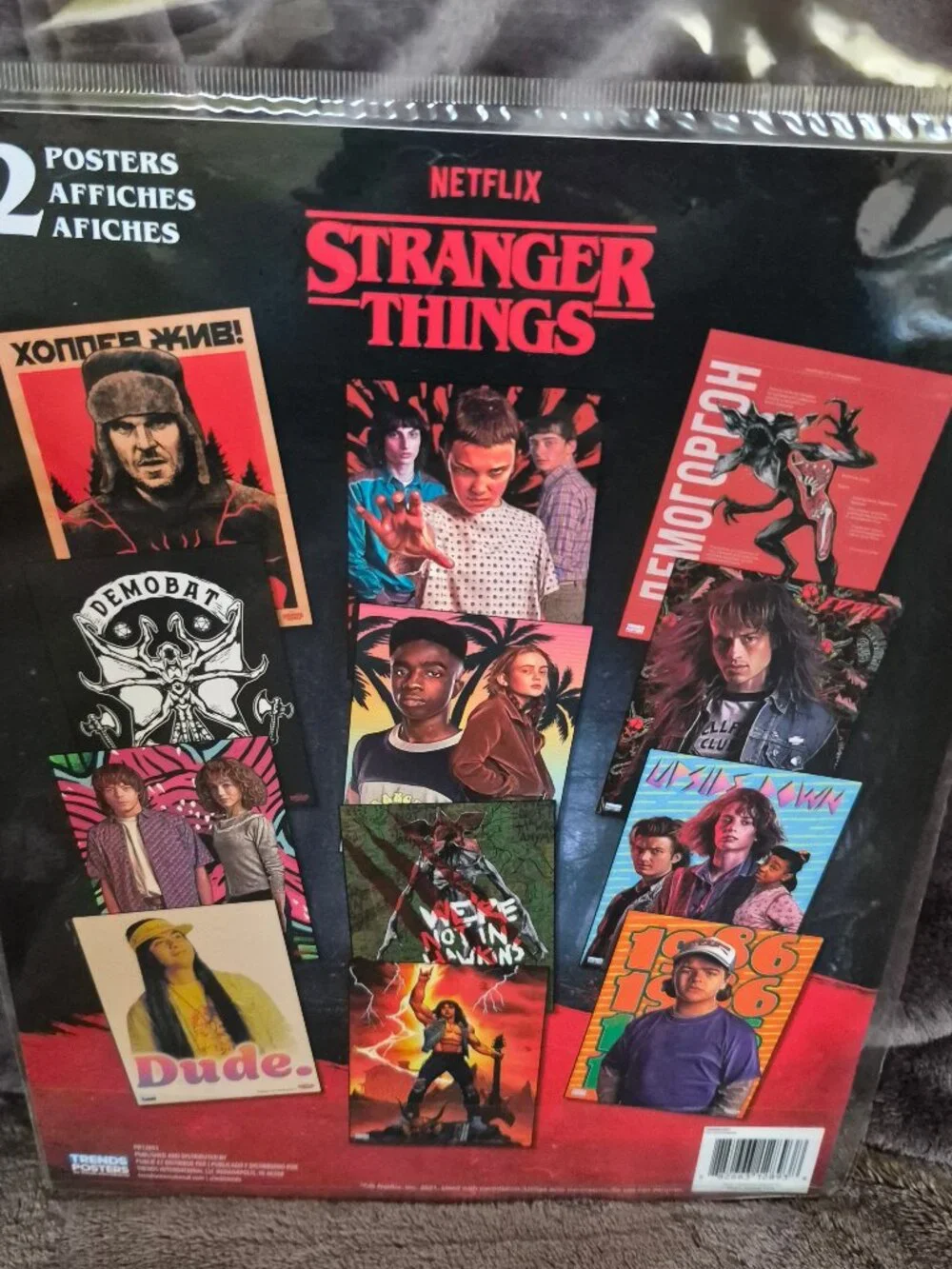 Stranger Things Netflix Poster Pack Book 12 Page Trends International